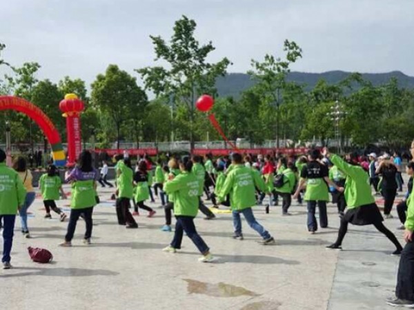【健康苹果漆】“相约万步 ,健康你我”广元站全员参与
